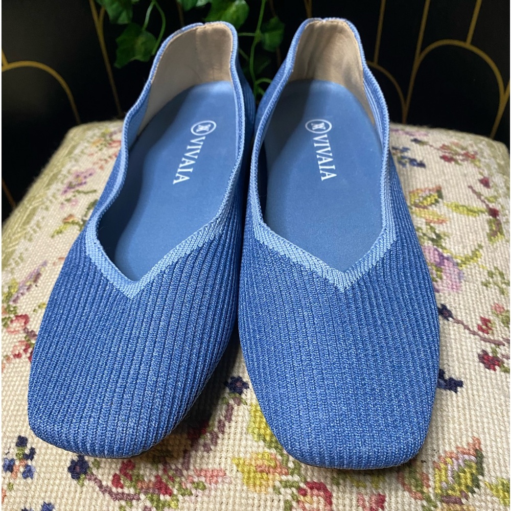 Vivaia square toe v cut ballet flats